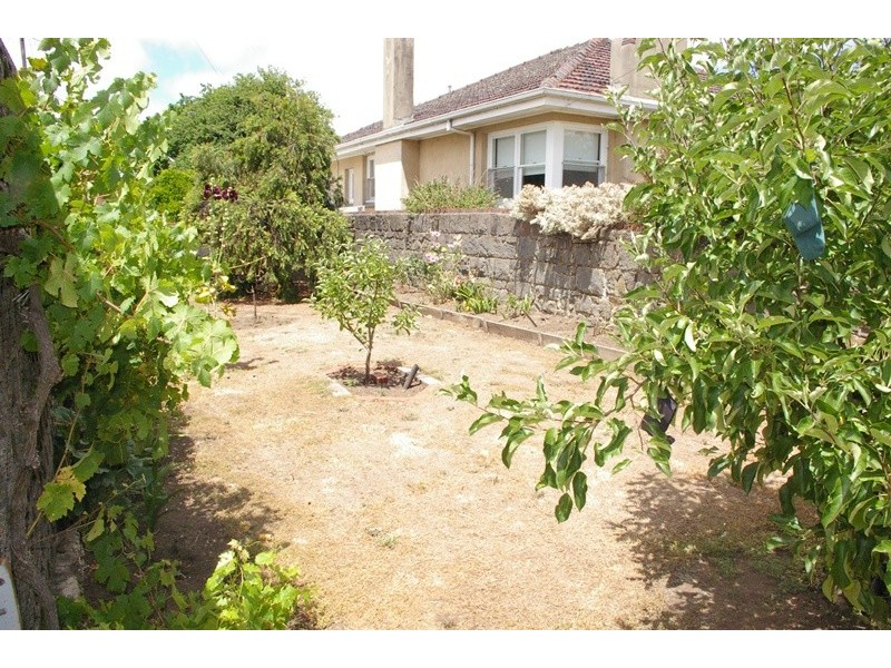 39 Ebden Street, Kyneton VIC 3444
