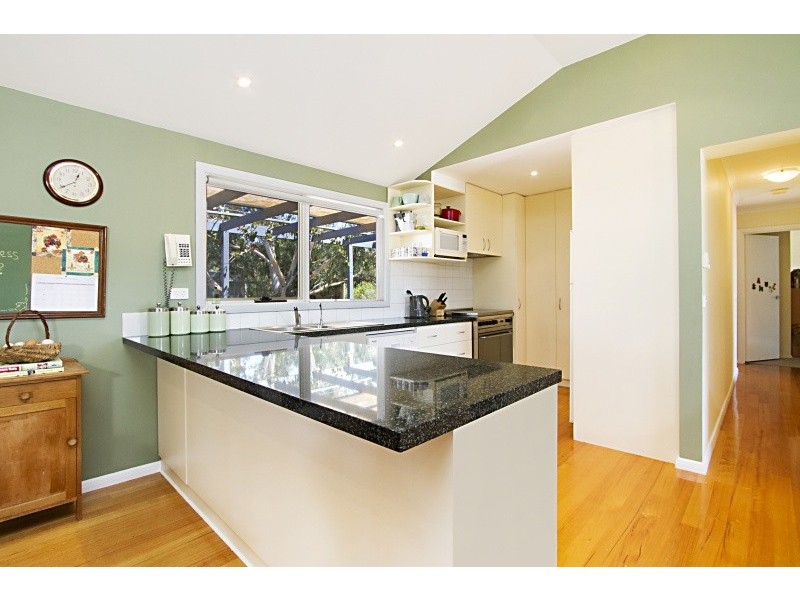 8 Louise Lane, Lancefield VIC 3435