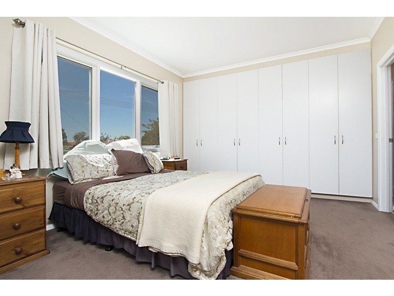 8 Louise Lane, Lancefield VIC 3435