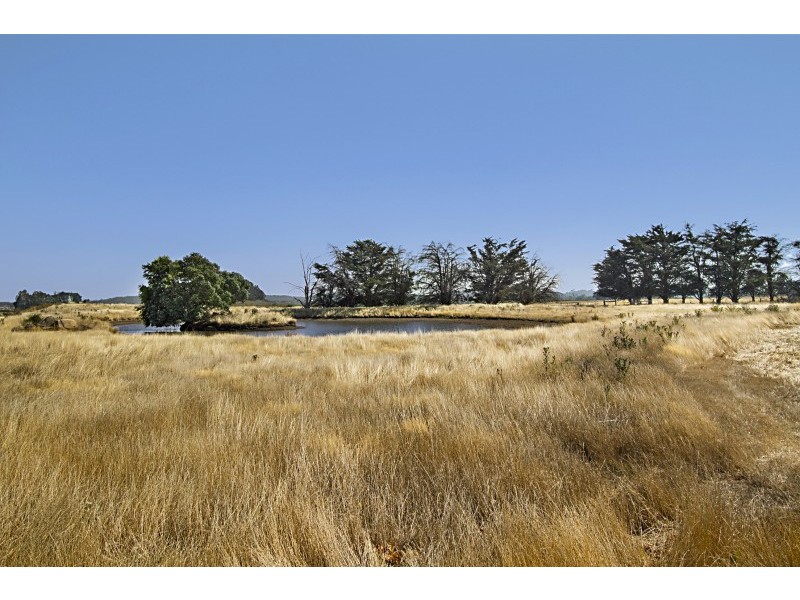 183 James Lane, Woodend VIC 3442