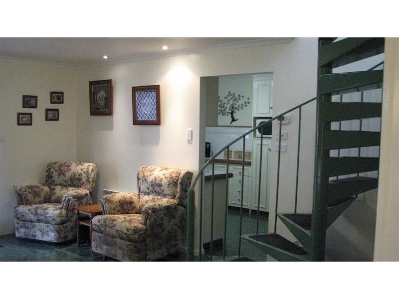 6 Castles Crescent, Kyneton VIC 3444