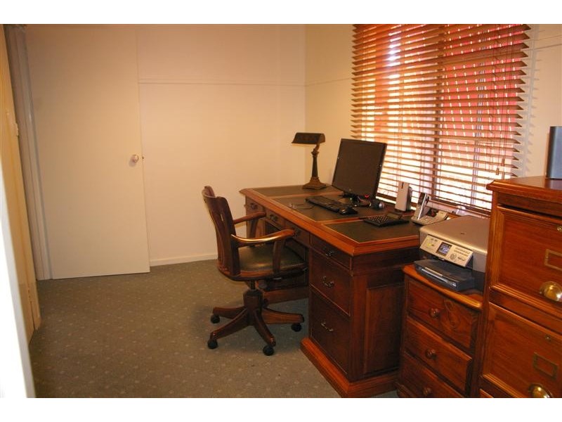 6 Castles Crescent, Kyneton VIC 3444