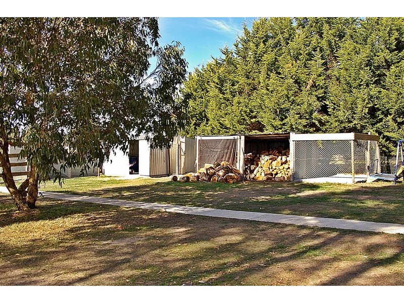 13 Taylors Court, Kyneton VIC 3444