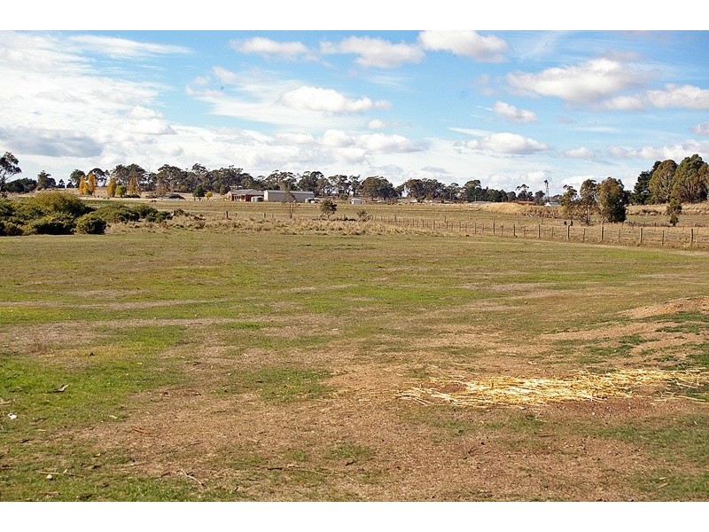 13 Taylors Court, Kyneton VIC 3444