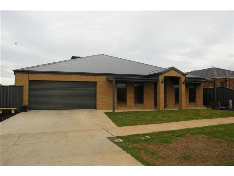 17 Stevensons Rise, Kyneton VIC 3444