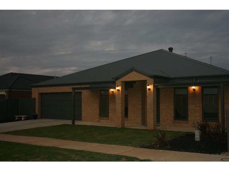 17 Stevensons Rise, Kyneton VIC 3444