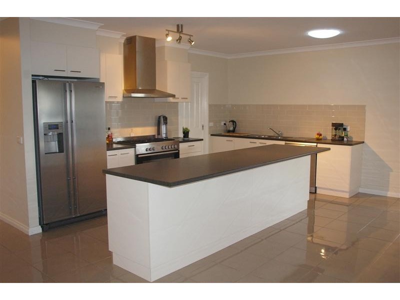 17 Stevensons Rise, Kyneton VIC 3444