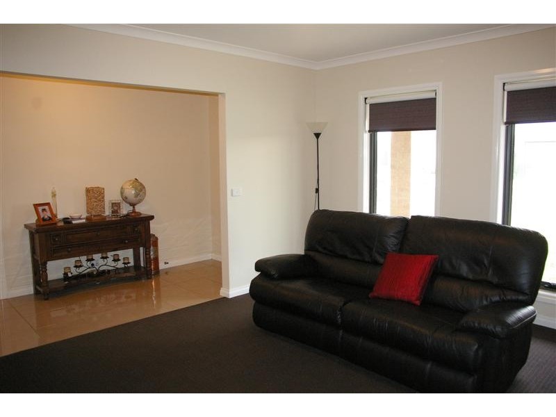 17 Stevensons Rise, Kyneton VIC 3444