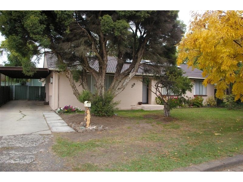 69 Beauchamp Street West, Kyneton VIC 3444