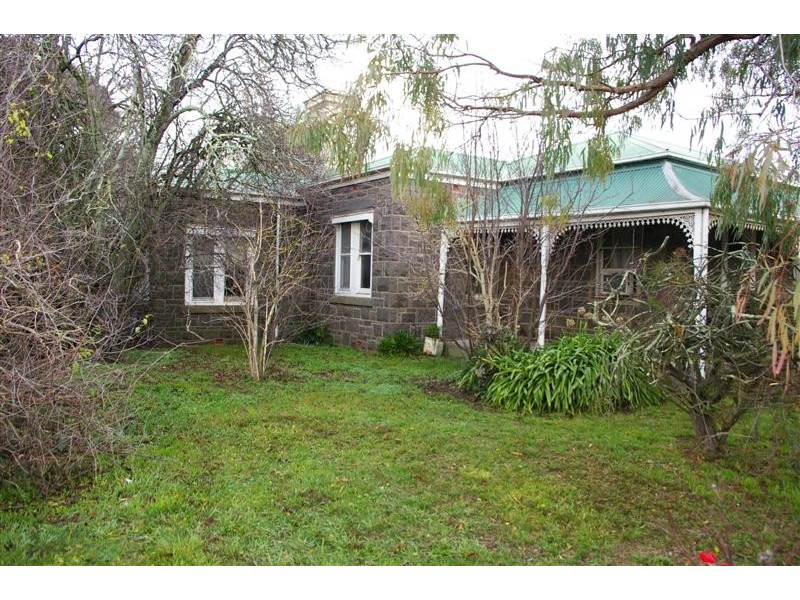 2 Bodkin Street, Kyneton VIC 3444