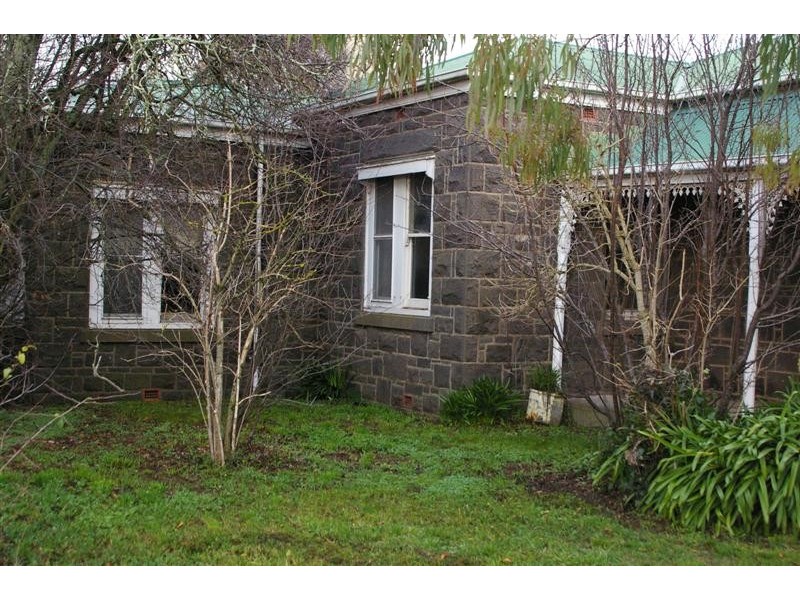 2 Bodkin Street, Kyneton VIC 3444