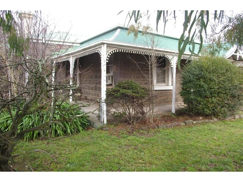 2 Bodkin Street, Kyneton VIC 3444