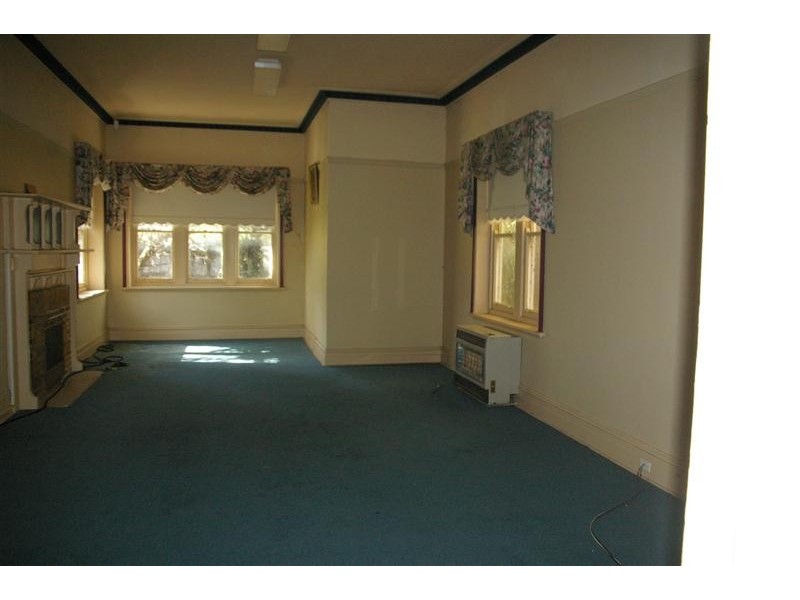 2 Bodkin Street, Kyneton VIC 3444