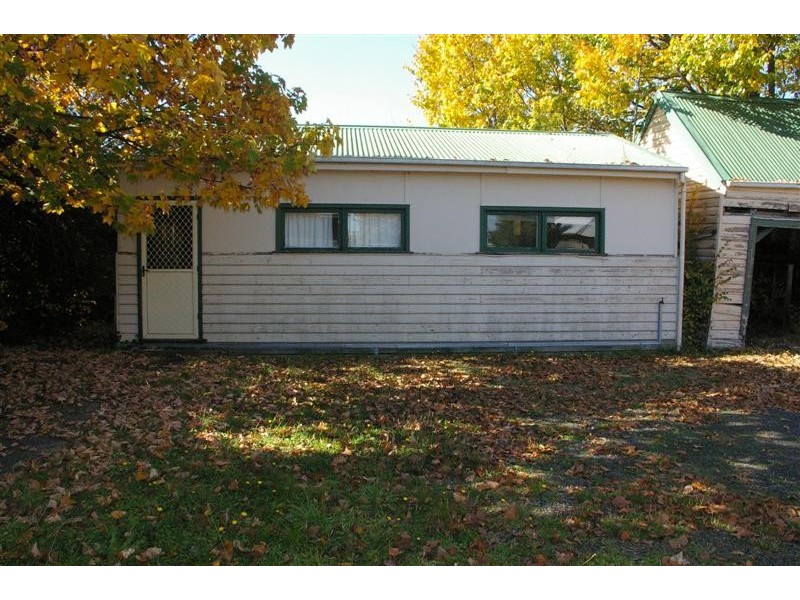 2 Bodkin Street, Kyneton VIC 3444