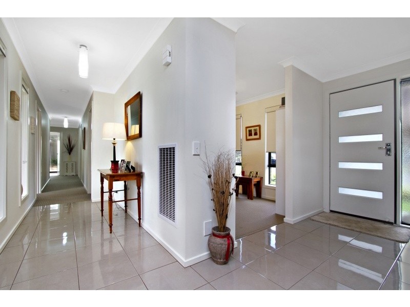 4 Windridge Way, Kyneton VIC 3444