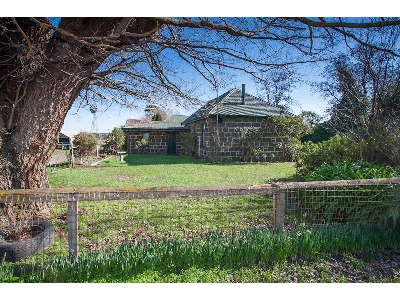7 Fiddlers Green Road, Kyneton VIC 3444