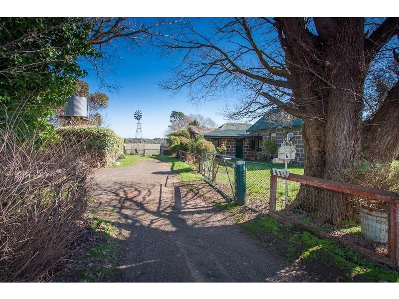 7 Fiddlers Green Road, Kyneton VIC 3444