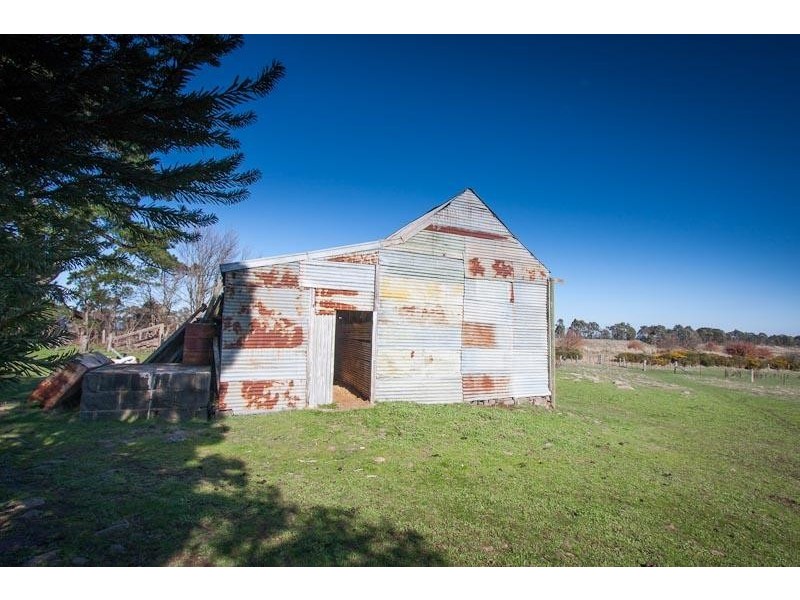 7 Fiddlers Green Road, Kyneton VIC 3444