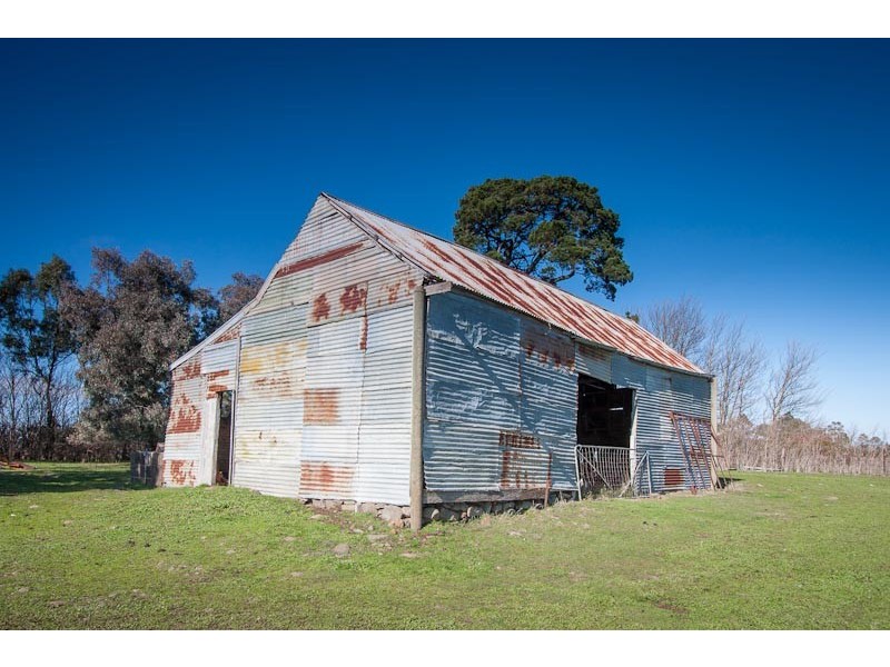 7 Fiddlers Green Road, Kyneton VIC 3444