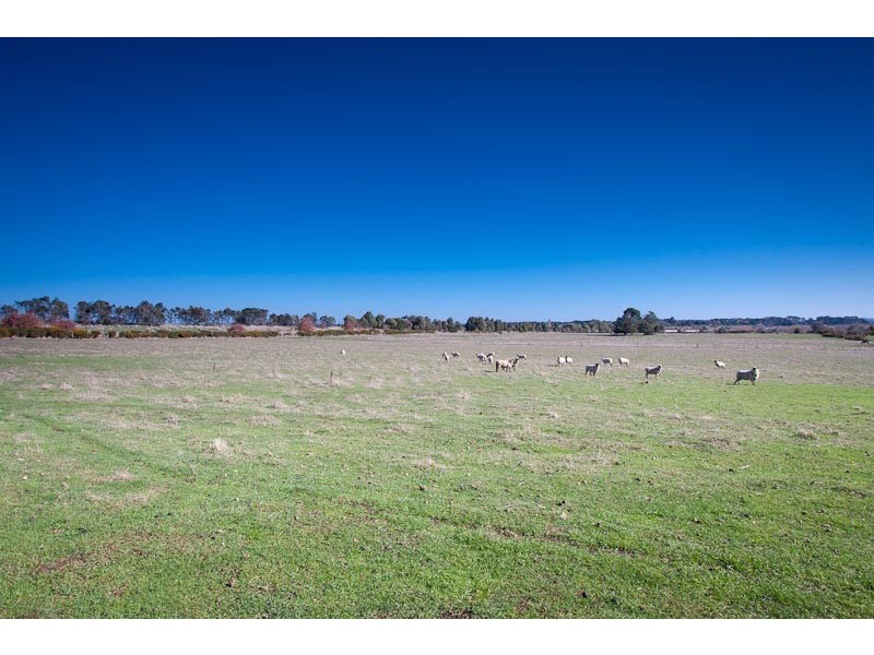 7 Fiddlers Green Road, Kyneton VIC 3444