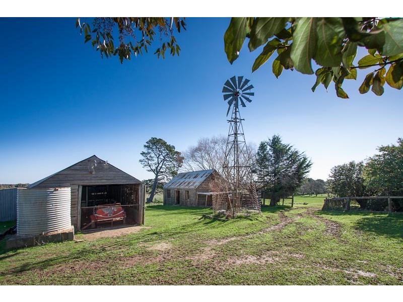 7 Fiddlers Green Road, Kyneton VIC 3444