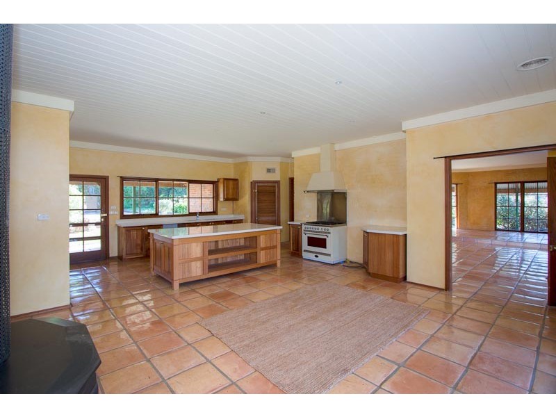 1768 ROMSEY RD, Romsey VIC 3434