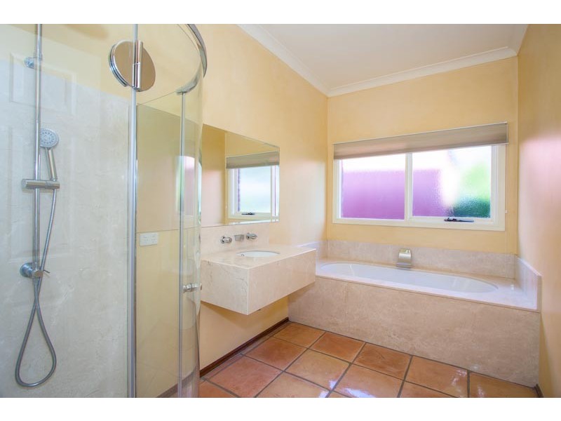 1768 ROMSEY RD, Romsey VIC 3434