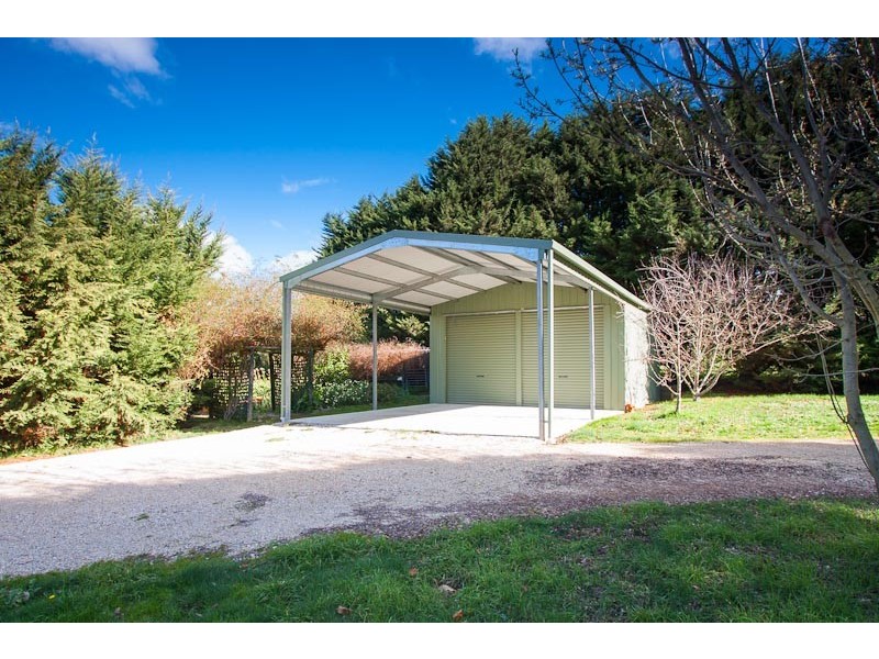 1768 ROMSEY RD, Romsey VIC 3434