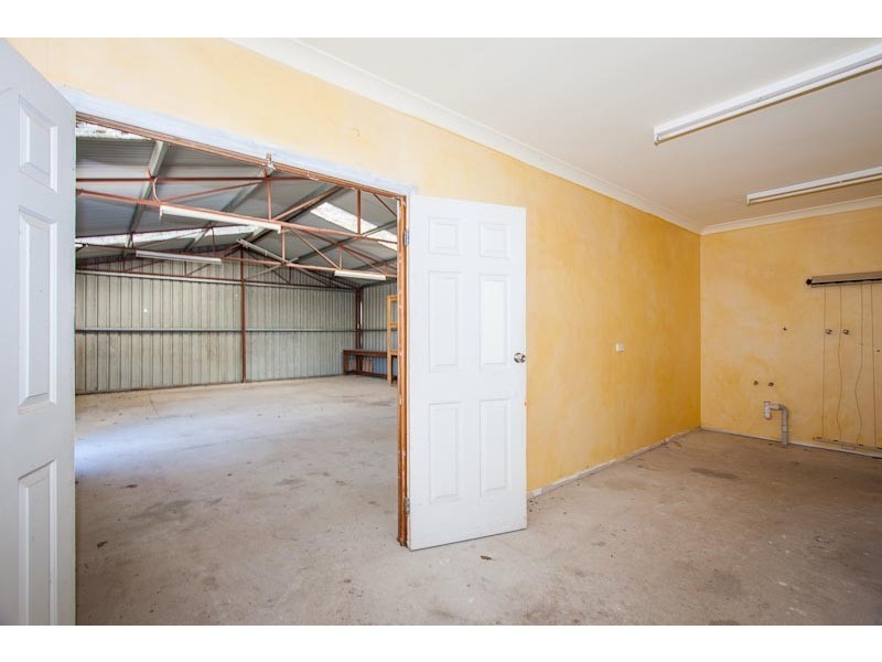 1768 ROMSEY RD, Romsey VIC 3434