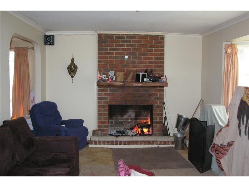 46 Beauchamp Street East, Kyneton VIC 3444