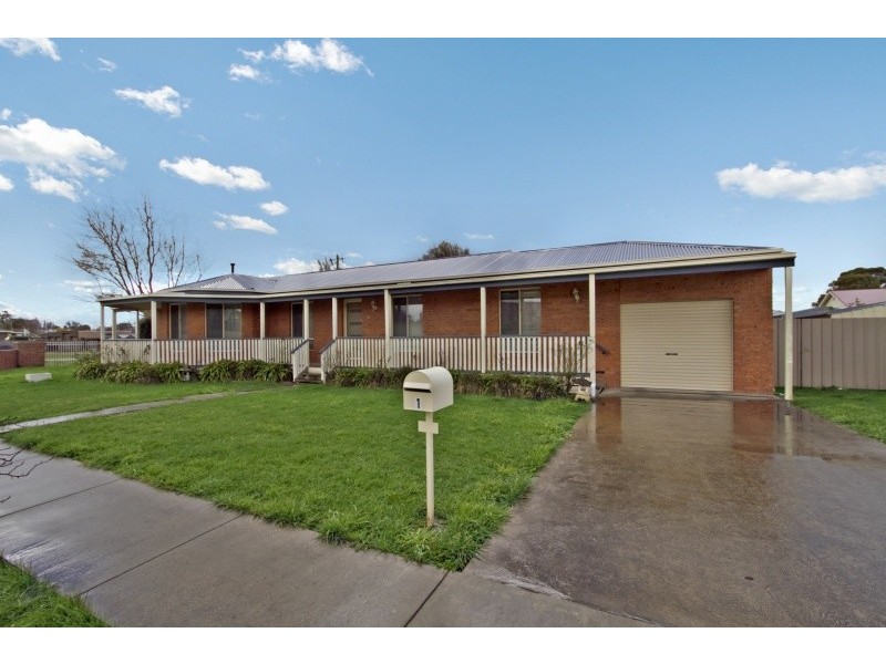 1 James Court,, Kyneton VIC 3444