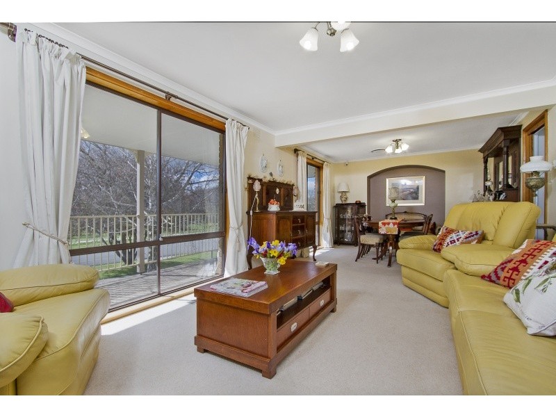 11-13 Campaspe Drive, Kyneton VIC 3444
