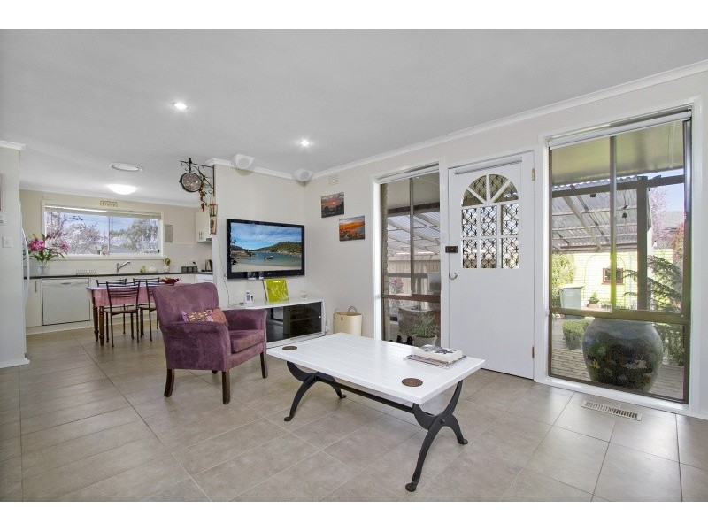 11-13 Campaspe Drive, Kyneton VIC 3444