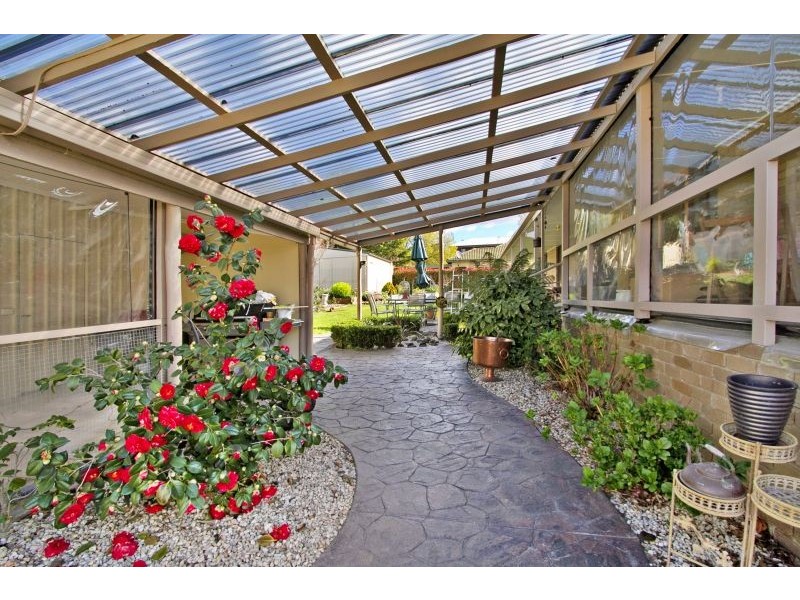 11-13 Campaspe Drive, Kyneton VIC 3444