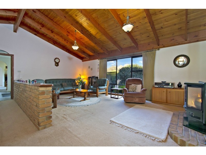 49 Hill Drive,, Kyneton VIC 3444