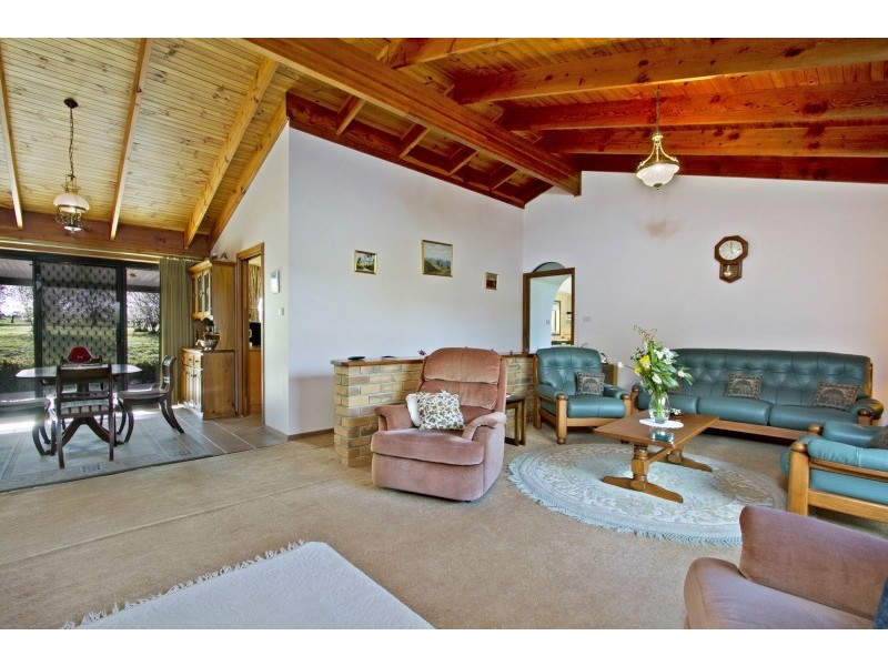 49 Hill Drive,, Kyneton VIC 3444