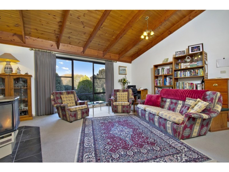 49 Hill Drive,, Kyneton VIC 3444