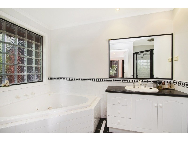 16 Blair Drive, Kyneton VIC 3444