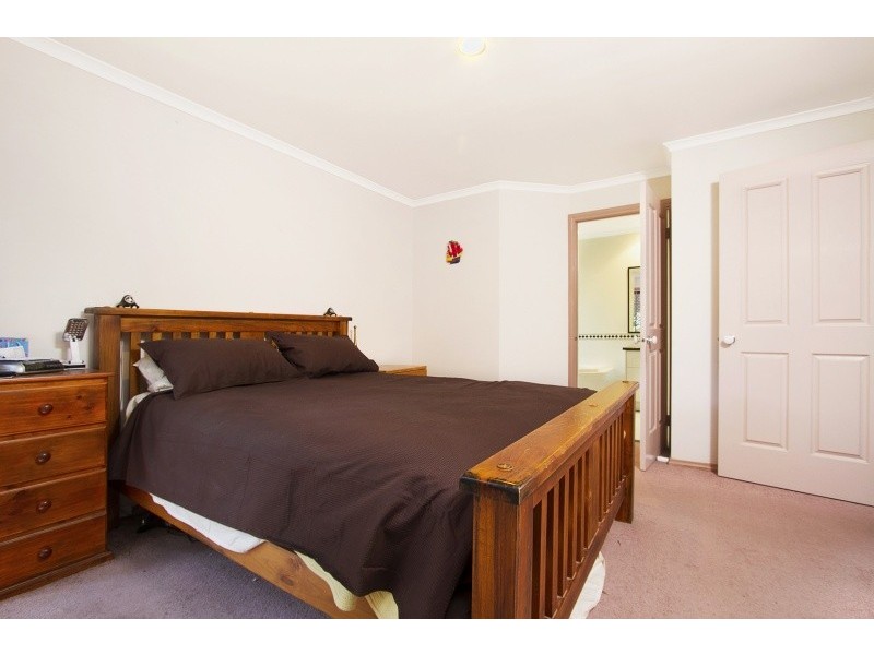 16 Blair Drive, Kyneton VIC 3444