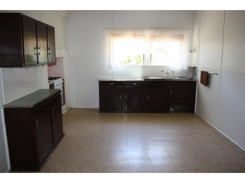 12 Bowen Street,, Kyneton VIC 3444