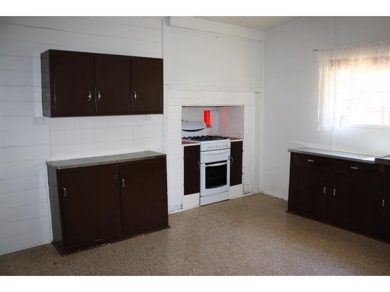 12 Bowen Street,, Kyneton VIC 3444