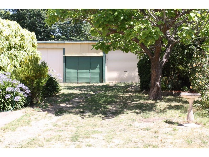 12 Bowen Street,, Kyneton VIC 3444