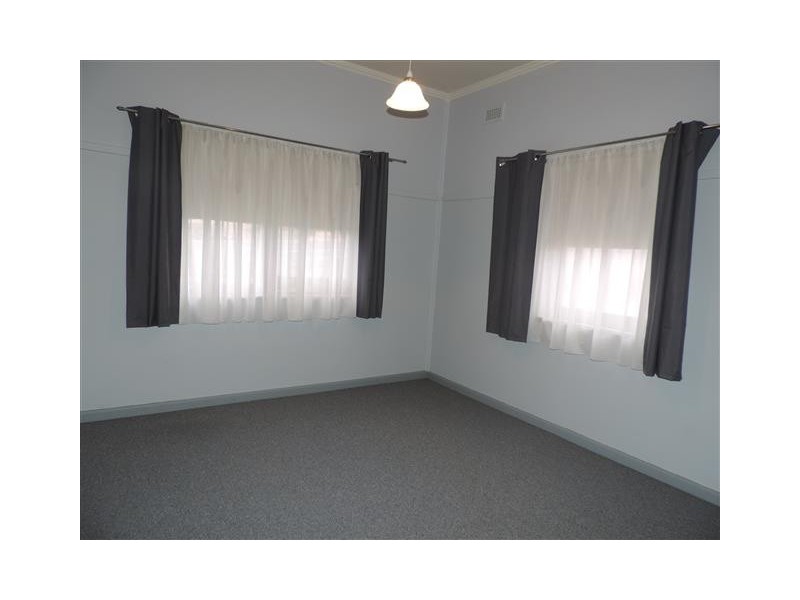 99 High Street,, Taradale VIC 3447