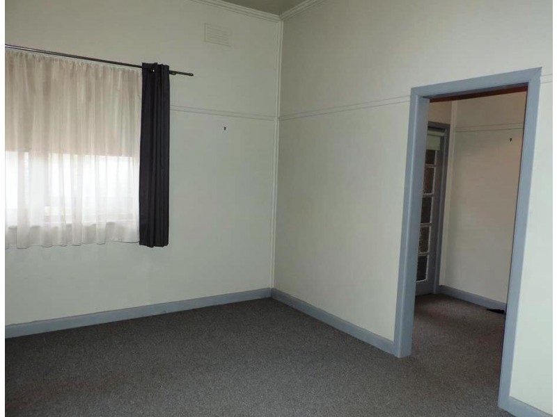 99 High Street,, Taradale VIC 3447