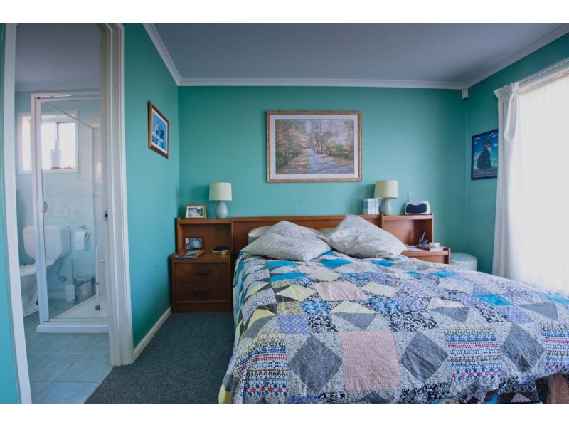 5 James Court, Kyneton VIC 3444