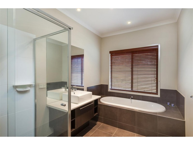 1942 Calder Highway,, Taradale VIC 3447