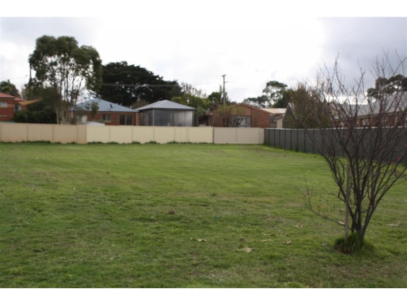 5 Banksia Crescent,, Kyneton VIC 3444