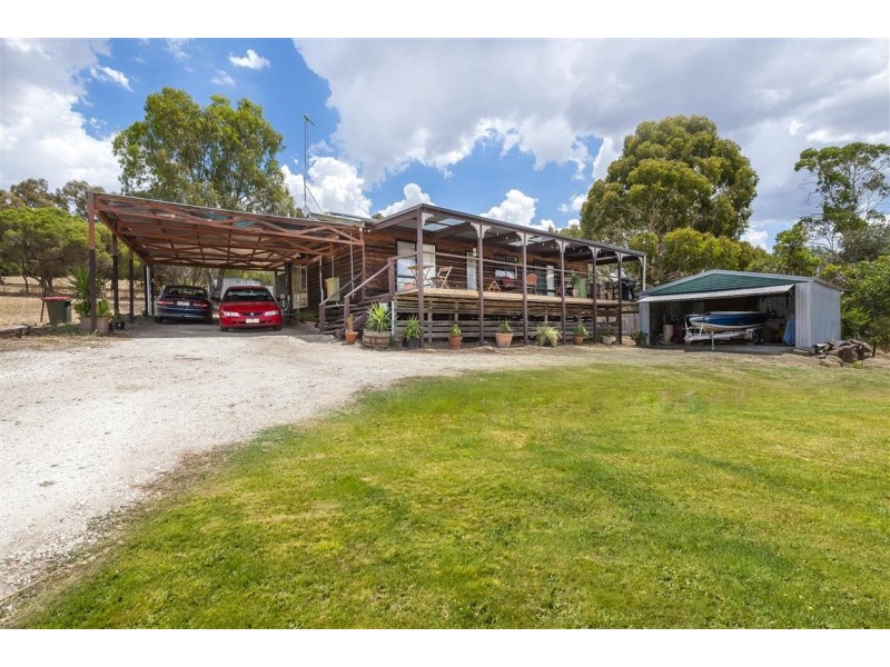 57 Old Ford Road, Redesdale VIC 3444