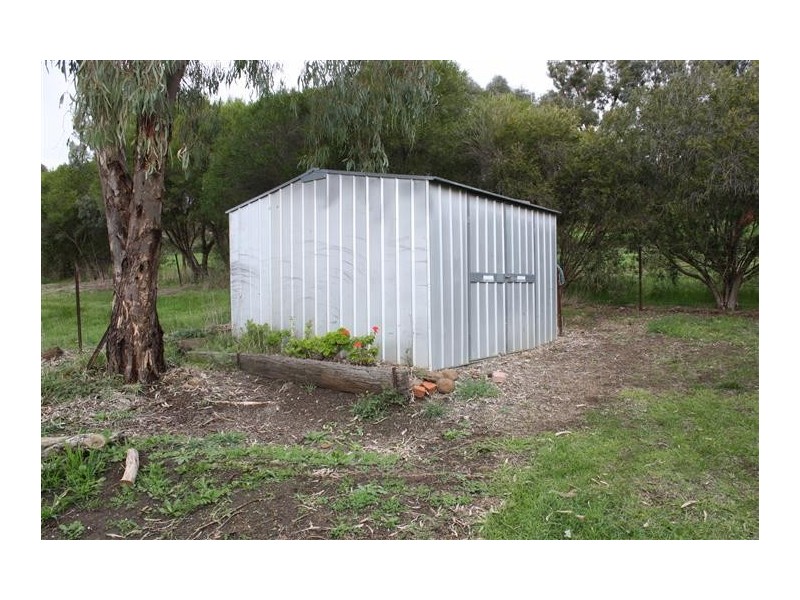 57 Old Ford Road, Redesdale VIC 3444