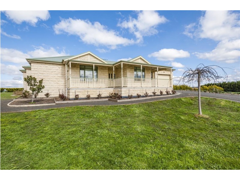 14 Tranters Lane, Lauriston VIC 3444